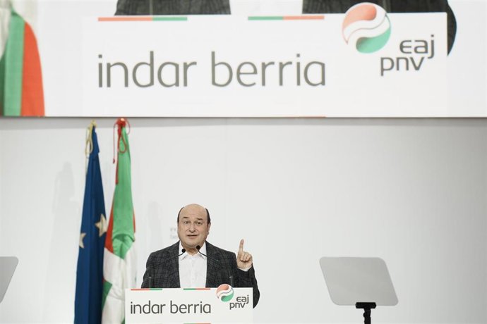 Archivo - El presidente del EBB de EAJ-PNV, Andoni Ortuzar, a 27 de enero de 2024, en Durango, Vizcaya, País Vasco (España).