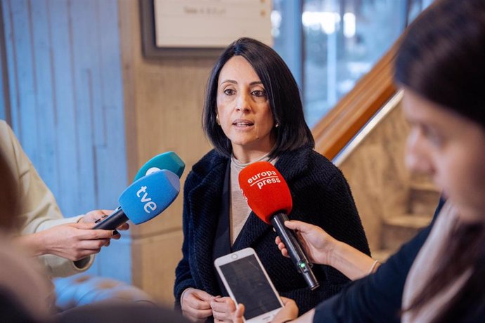 La Secretaria de Estado de Industria, Rebeca Torró, dando declaraciones tras la reunión de la mesa de seguimiento de Alcoa, en el Ministerio de Industria, a 26 de enero de 2024, en Madrid.