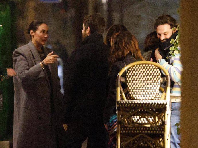 Vicky Martin Berrocal, Iván Sánchez, Alfonso Bassave, salen de un restaurante tras cenar con amigos a 24 de Enero de 2024 en Madrid (España).
