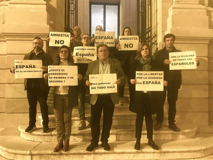 PP Mahón rechaza la Ley de Amnistía que "Sánchez pretende aprobar a cambio de siete votos para seguir en La Moncloa"