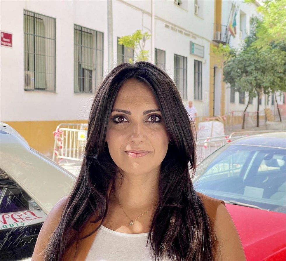 Archivo - La concejal socialista en el Ayuntamiento de Córdoba Carmen González, en una imagen de archivo.