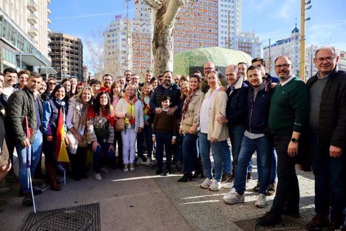 PP de Castilla-La Mancha sale a la calle en Madrid para protestar contra la amnistía y las "cesiones" de Sánchez