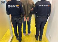 Detenido un hombre de 35 años por manipular el dispensador de una gasolinera para tener combustible gratis