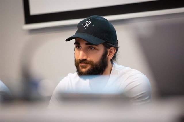 Archivo - El jugador de la Selección Española de Balonceso, Ricky Rubio, durante la presentación de la nueva sala para pacientes oncológicos del Hospital Universitari Dexeus, en Barcelona (España), a 18 de septiembre de 2019.