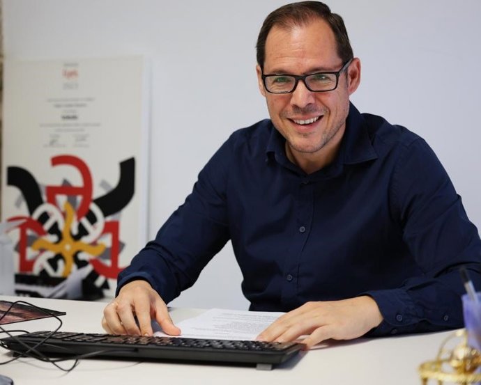 Archivo - El concejal de Educación del Ayuntamiento de Toledo, Daniel Morcillo, en una foto de archivo