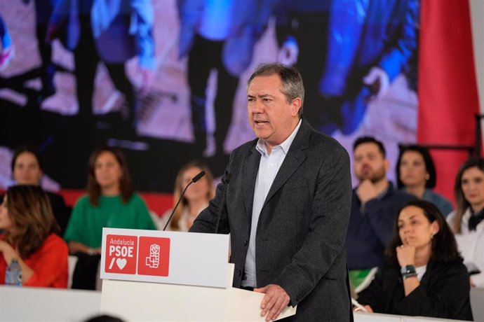 El secretario general del PSOE de Andalucía, Juan Espadas, interviene ante el Comité Director del PSOE de Andalucía, a 26 de enero de 2024 en Sevilla, (Foto de archivo).