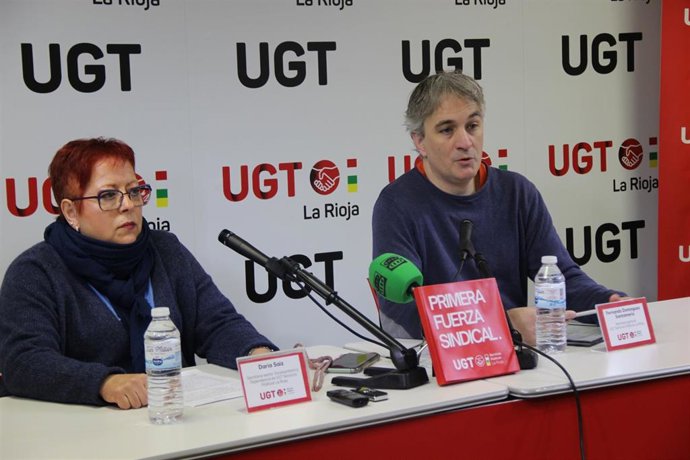 El secretario general de UGT Servicios Públicos de La Rioja, Fernando Domínguez, junto a la secretaria del sector Sociosanitario y de Dependencia, Daria Saiz