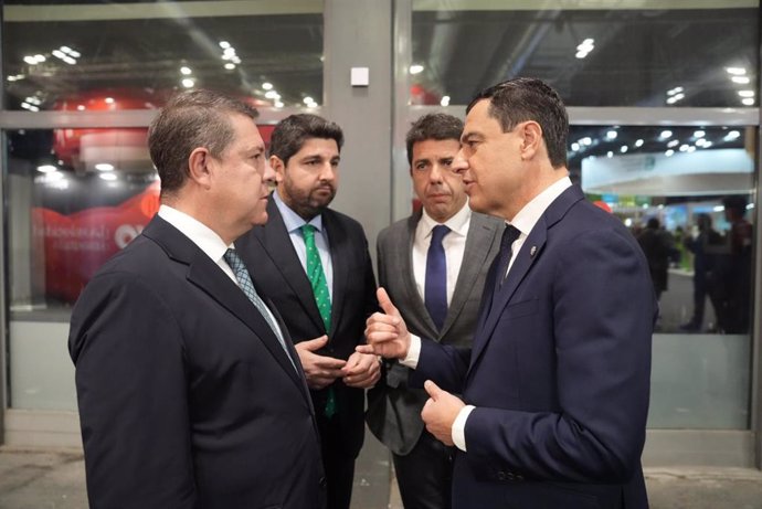 Fotografía. Juanma Moreno, Fernando López Miras, Emiliano García Page Y Carlos Mazón En Fitur