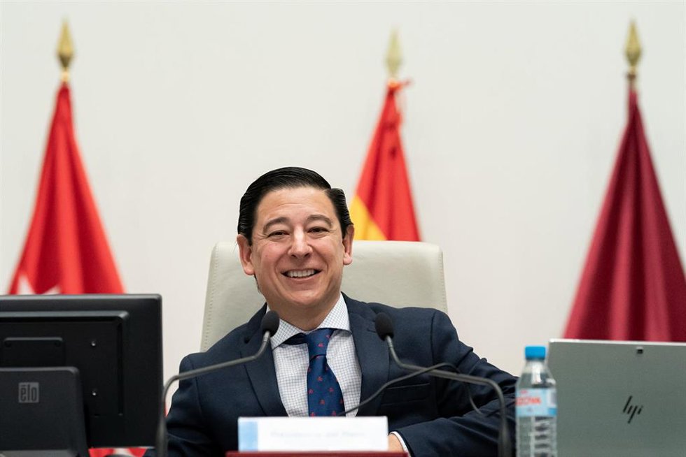 El presidente del Pleno de Cibeles, Borja Fanjul, durante un pleno en el Ayuntamiento de Madrid 