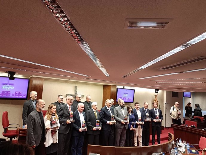 Los galardonados con los Premios ¡Bravo! de la CEE.