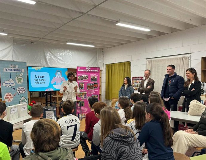Taller municipal de hábitos de vida saludable en el CEIP Concepción Arenal.