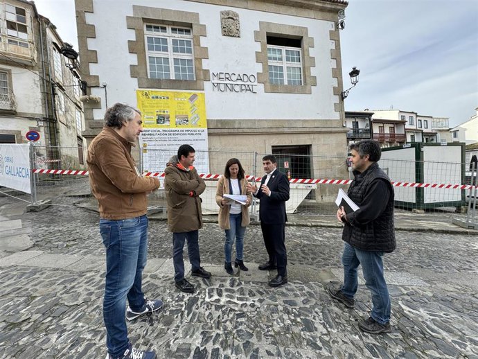 El delegado del Gobierno en Galicia, Pedro Blanco, visita Betanzos