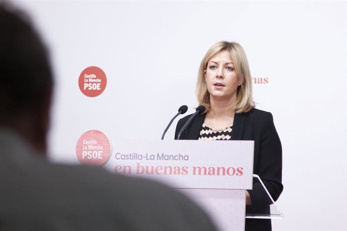 Archivo - La portavoz del Grupo Socialista en las Cortes de Castilla-La Mancha, Ana Isabel Abengózar