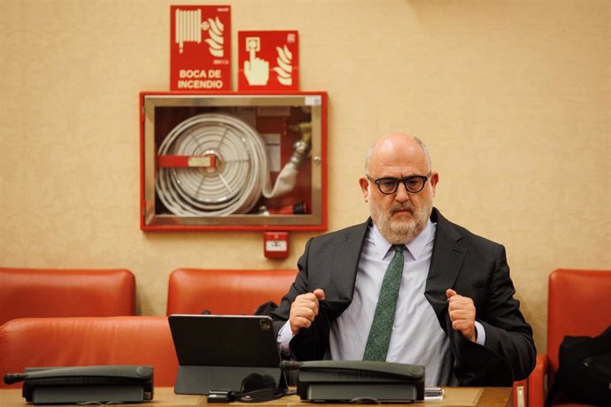 El diputado de Junts, Eduard Pojol, durante la Comisión de Política Territorial, en el Congreso de los Diputados, a 29 de enero de 2024, en Madrid (España).  