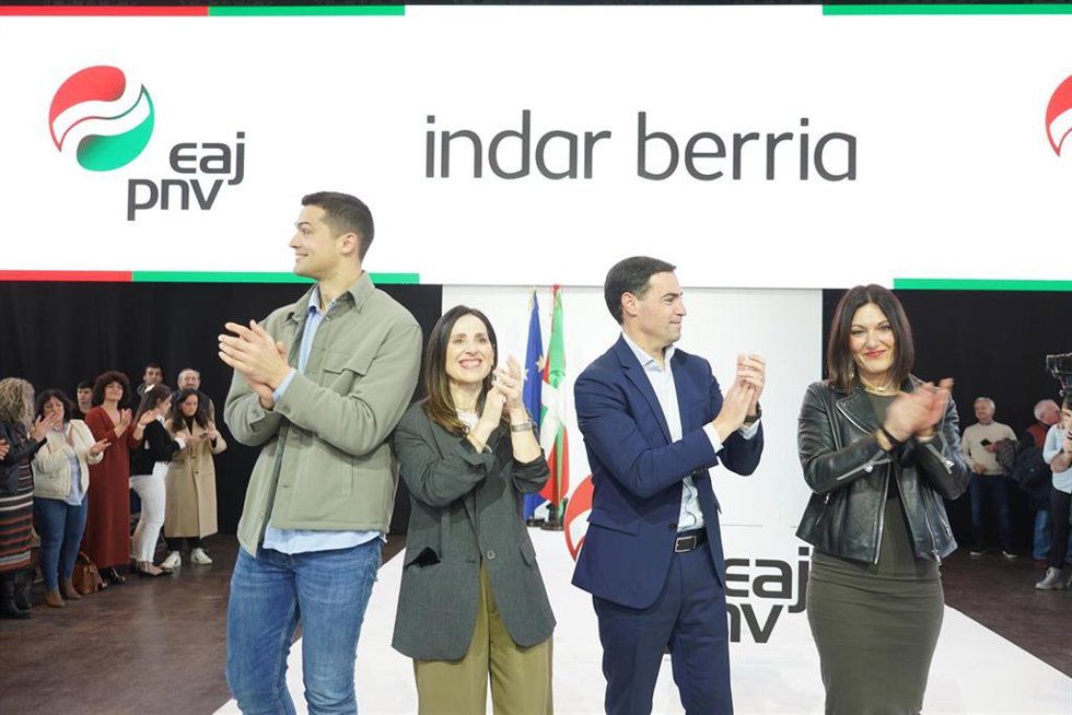 Archivo - El candidato del PNV a Lehendakari, Imanol Pradales, en un acto de la formación .