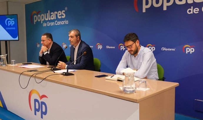 El presidente del PP de Canarias, Manuel Domínguez, tras la junta directiva del PP de Canarias celebrada
