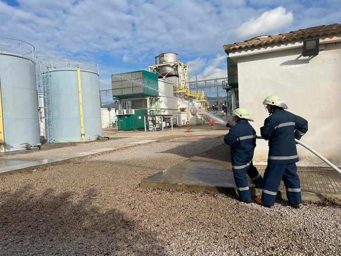 Simulacro de incendio y vertido en la Central Térmica de Son Reus.