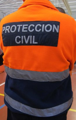 Archivo - Voluntario de Protección Civil.