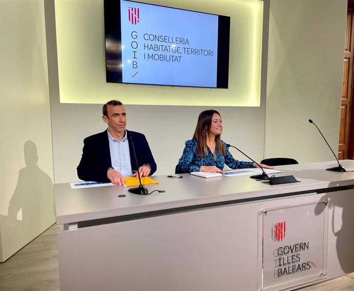 Reynés y Vidal, en rueda de prensa.