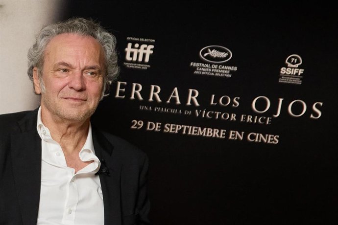 Archivo - El actor José Coronado durante una entrevista para presentar su película Cerrar los ojos, en el Círculo de Bellas Artes, a 18 de septiembre de 2023, en Madrid (España). 