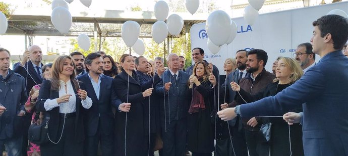 Dirigentes del PP, en el acto de homenaje a Alberto y Ascen con ocasión del 26 aniversario de sus muertes a manos de ETA.