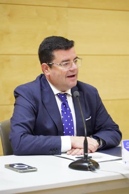 Archivo - El consejero de Hacienda, Gobernanza Pública, Sociedad Digital y Portavocía, Alfonso Domínguez, 