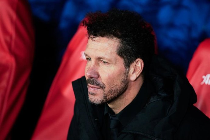 El entrenador del Atlético de Madrid, Diego Pablo 'Cholo' Simeone. Ante el  Granada CF en Los Cármenes.