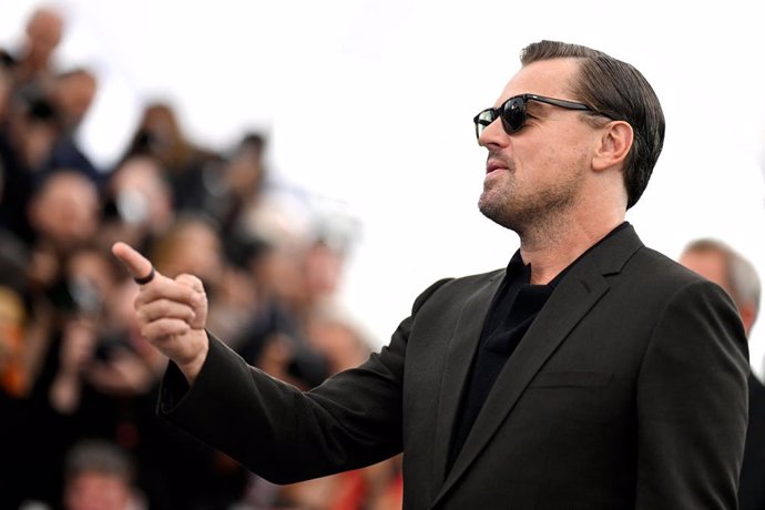 Archivo - 21 May 2023, France, Cannes: Leonardo DiCaprio, poses during the photocall for the film "Killers of the Flower Moon" at the 76th Cannes International Film Festival. Photo: Patricia De Melo Moreira/AFP/dpa