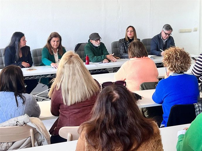 Reunión del PSOE sobre las trabajadoras de ayuda a domicilio.