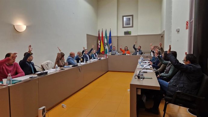 Pleno en el Ayuntamiento de Baena.