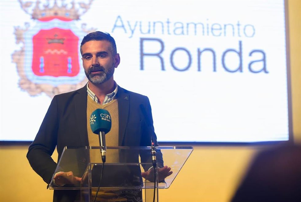 El consejero de Sostenibilidad, Medio Ambiente y Economía Azul de la Junta de Andalucía, Ramón Fernández-Pacheco, durante una visita a Ronda cuando se han cumplido dos años desde la declaración de la Sierra de las Nieves como Parque Nacional.