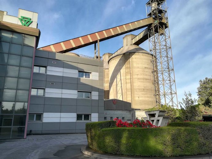 Archivo - Fábrica de Cementos Portland Valderrivas de Alcalá de Guadaíra (Sevilla)