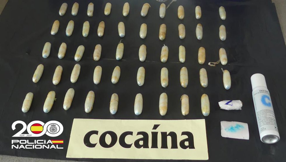 En el Hospital Universitario de Bellvitge detectaron cilindros de cocaína "de alta pureza" en el interior de su cuerpo.