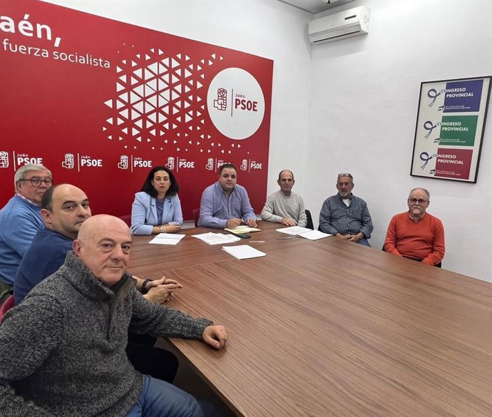 Reunión con representantes de la Unidad de Gestión Vecinal de Los Puentes.