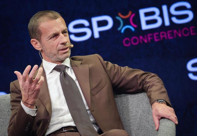 El presidente de la UEFA, Aleksander Ceferin, en el Congreso SpoBis en Hamburgo (Alemania). 