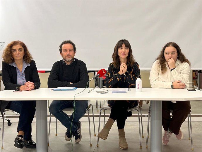Rocío Núñez, coordinadora del programa de Sumar Galicia, en la presentación del programa electoral