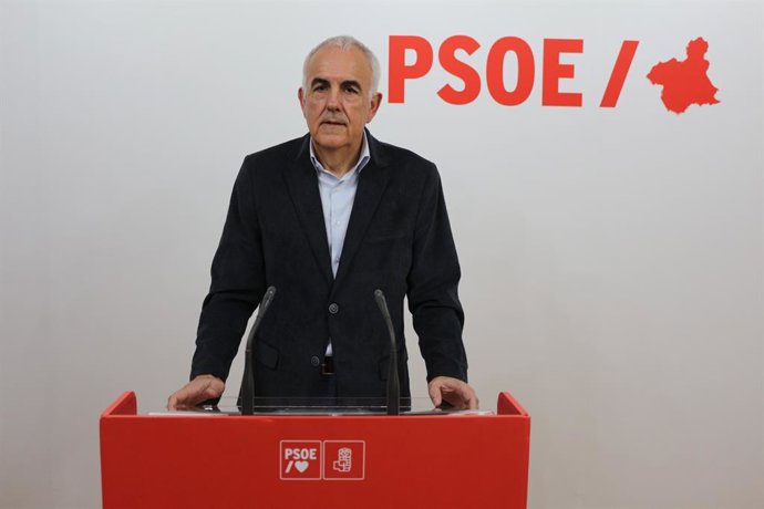 El presidente del PSOE en la Región de Murcia y diputado regional, Alfonso Martínez Baños