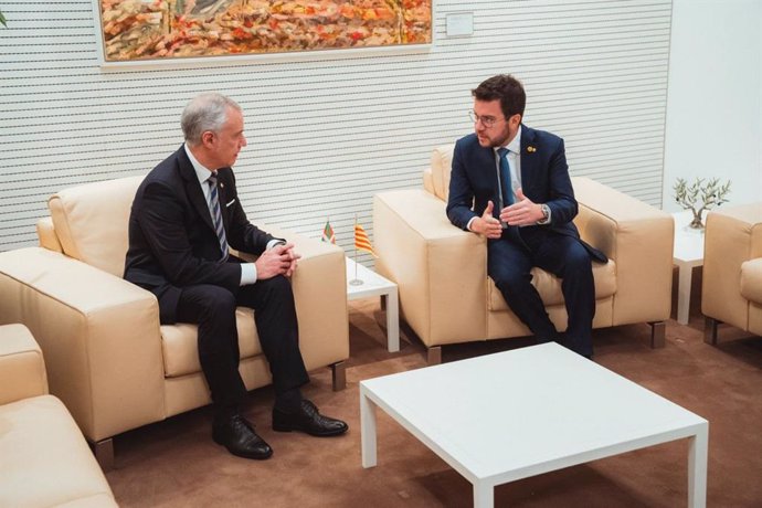Reunió al Parlament Europeu entre el lehendakari Iñigo Urkullu i el president de la Generalitat, Pere Aragonès