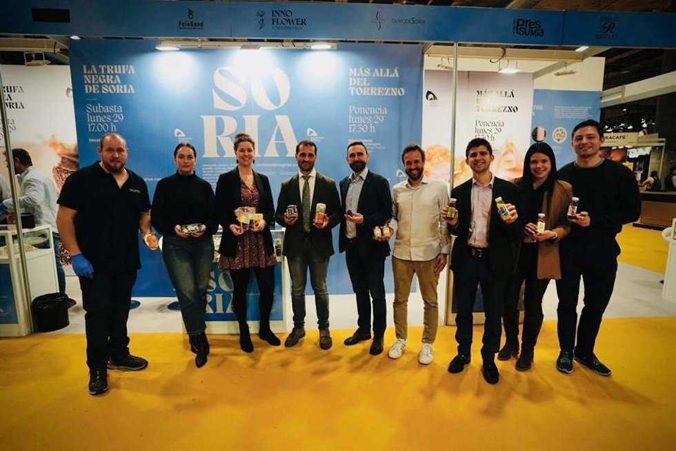 Miembros de la Diputación de Soria y productores en la tercera jornada de Madrid Fusión