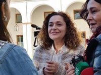 Por Andalucía propone recuperar por ley la subasta de medicamentos y reconocer categorías a profesionales del SAS