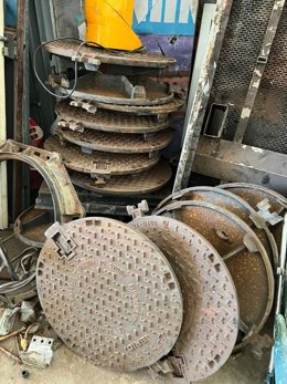 Imagen de parte del material sustraído.