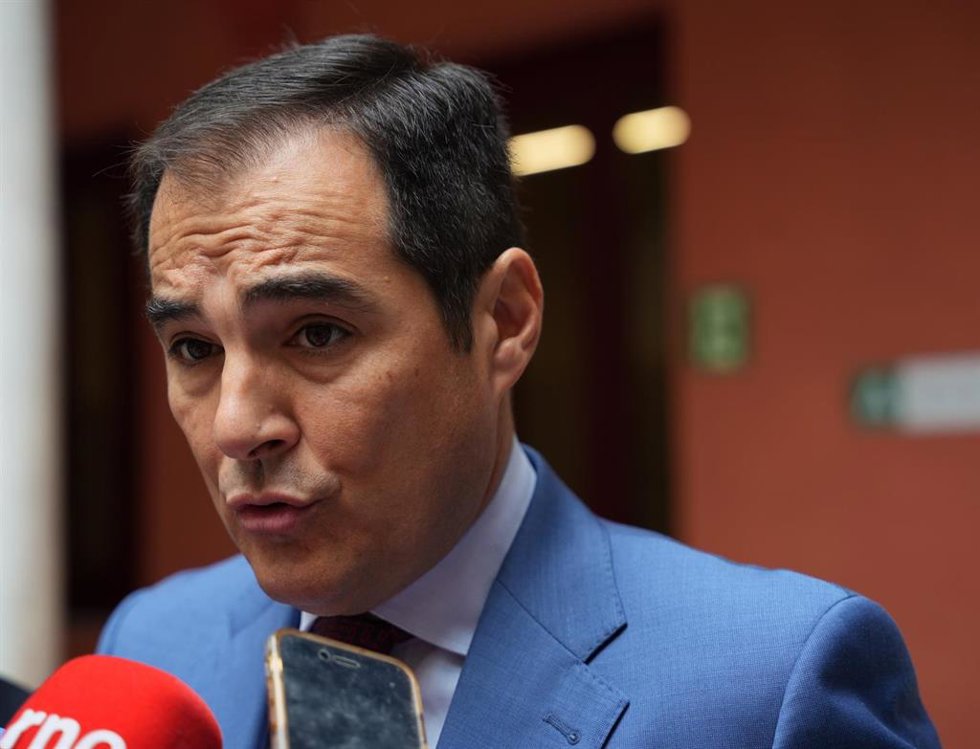 Archivo - El consejero de Justicia, Administración Local y Función Pública, José Antonio Nieto, en una imagen de archivo.