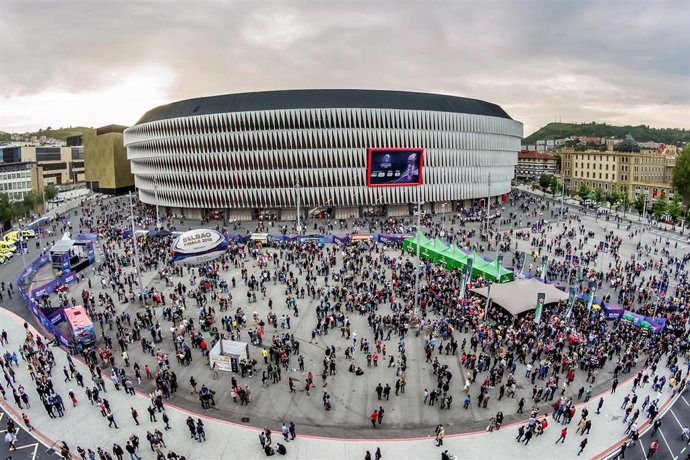 Archivo - San Mamés las horas antes a la final de la Champions Cup de rugby 2018.
