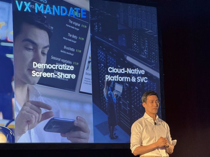 Alex Lee, vicepresidente ejecutivo de Visual Display Business de Samsung Electronics, en la presentación de la plataforma VXT en ISE 2024 (Barcelona)