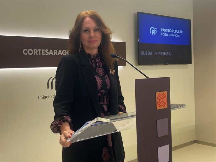 La portavoz adjunta del grupo parlamentario popular de las Cortes de Aragón, Carmen Herrarte.