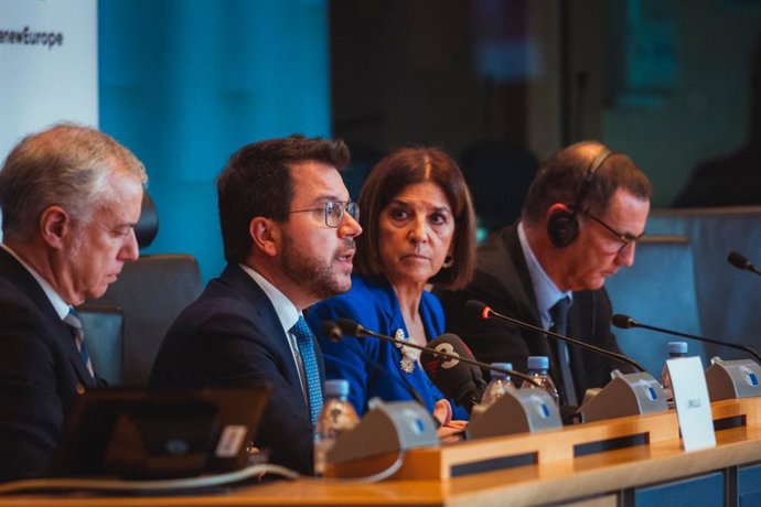 El presidente de la Generalitat, Pere Aragons, en la conferencia del Caucus para la Autodeterminación en el Parlamento Europeo