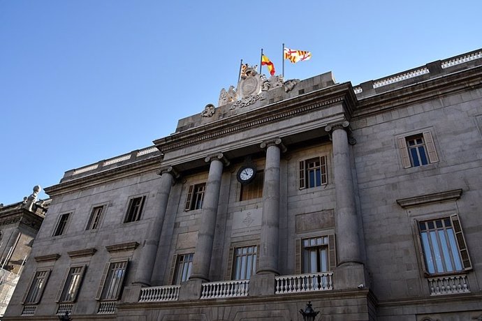 Archivo - Façana de l'Ajuntament de Barcelona