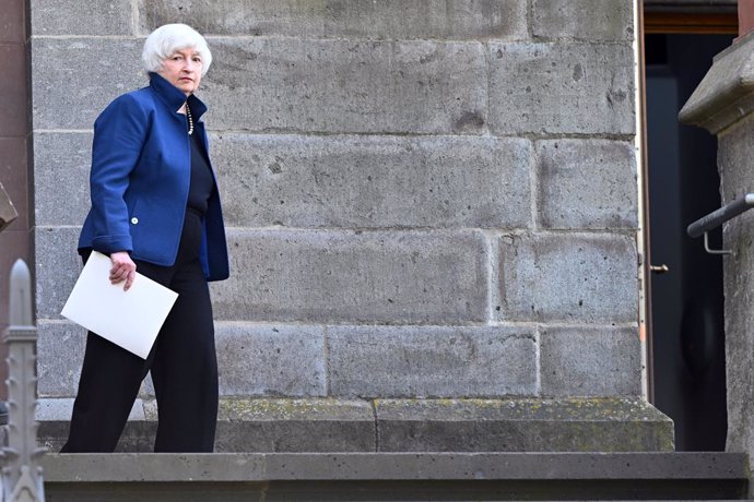 Archivo - 18 May 2022, North Rhine-Westphalia, Koenigswinter: Janet Yellen, US Secretary of Treasury, answers journalists' questions before taking part in a meeting of the finance ministers of the G7 group. Photo: Federico Gambarini/dpa