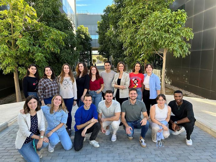 Fotografía del Grupo de Virología Ambiental y Biomédica en el I2SysBio