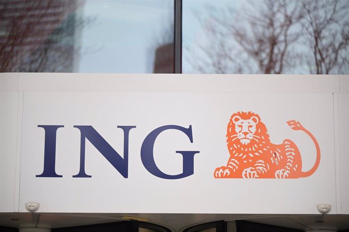 Archivo - FILED - 03 February 2023, Hesse, Frankfurt/Main: The ING logo can be seen. Dutch banking and financial services company ING Group reported that its third quarter net profit was 1.98 billion, double the 979 million in the prior year, driven b